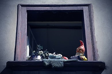 男生把困困放到女生困困视频高清外国：网络迷雾：破解谣言，守护清朗网络世界