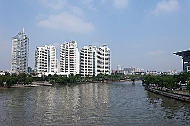 红桃成品人视频入口：游戏新纪元：视频解锁，体验无限，畅游红桃奇幻世界