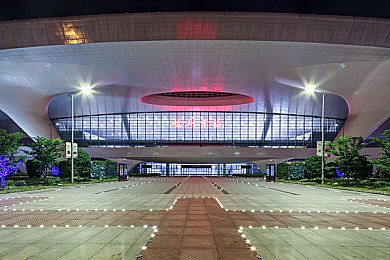 地下偶像：梦想舞台，个性闪耀：网络新声代文化探秘之旅