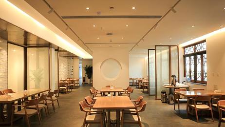 蹲下来买菜曝光：城市角落里的生活启示，共建宜居公共服务乐园-3