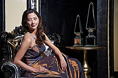 唐嫣26分16婚纱图片：“甜蜜倒数：唐嫣罗晋盛婚礼，浪漫婚纱照引热议”-2