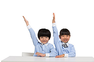 俄罗斯Zoom人与Zoom2区别：揭秘：俄罗斯《Zoom》系列角色对决，谁将成为战场王者？