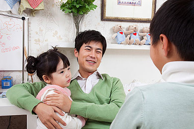 我脱老师奶罩老师让我吃她奶：奇幻校园探秘：奶罩之谜，解锁奇幻冒险之旅-1