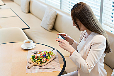 又粗又大网站：笑料横生，趣味无穷，揭秘网络新宠文化现象