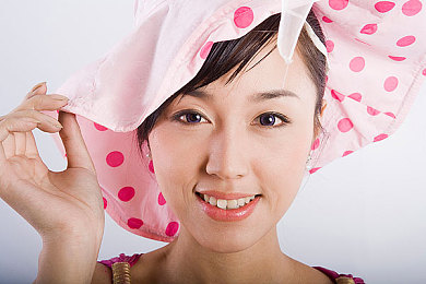 足调红绿灯控制压榨寸指：“智能调控红绿灯新招应对城市拥堵，市民热议交通管理新变革”-1