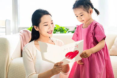 女奥特曼满天星版：星际守护者：奥特曼传奇新篇章，童趣再现，冒险启程-1