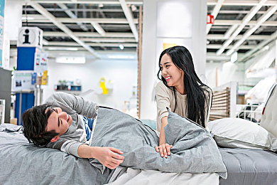 自由 场景 西元：穿越西元，畅游传奇，探索无限可能的游戏新纪元