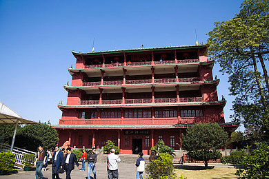 全彩H无翼乌绅士本子库：探索视觉艺术宝藏：揭秘全彩资源库独特魅力，激发创意无限