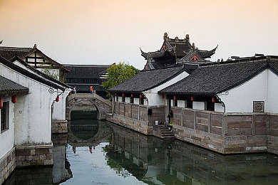 夜间禁用app：守护青春视界，点亮健康未来：政策护航青少年成长之路