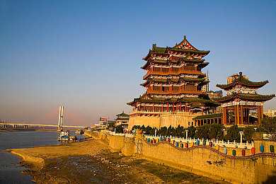 zzzttt黑料不打烊：游戏圈揭秘：独家爆料，追踪热点，互动社区，揭秘真相-2