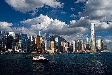 梦莹回乡扫墓并欢小说：乡愁共鸣，心灵慰藉：梦莹扫墓小说之旅，温馨时光绽放-2