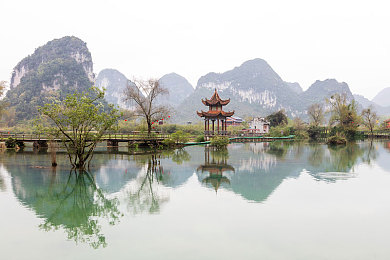 免费色漫：网络迷局：揭秘色情内容的泛滥与青少年心理健康危机-2