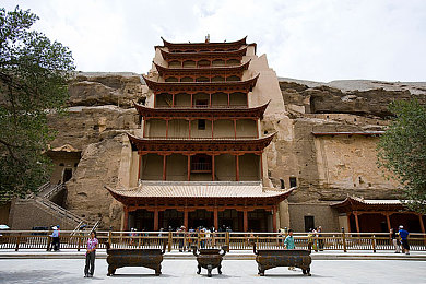 十八禁入口：探险禁地，解谜宝藏，挑战神秘冒险之旅