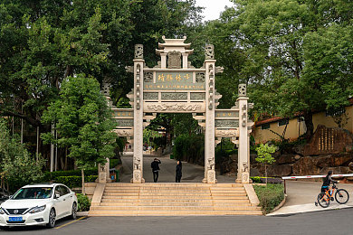夫妇交换做爰4：情感解码：夫妻关系新体验，和谐家庭氛围探索之旅