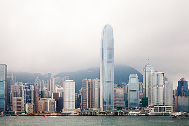 脱了老师裙子猛烈进入：课堂风波：师德危机下的教育反思之旅-2
