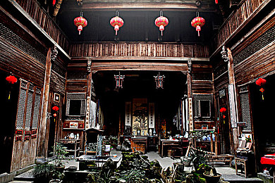 麻花传星空无限：惊悚探险，星空秘境，无限挑战，勇闯未知界