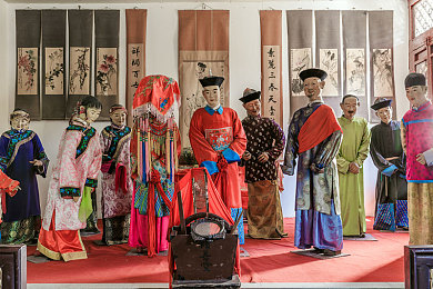 六月色丁香：夏日花海浪漫启幕，市区公园举办“六月丁香文化节”-2