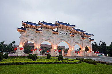 黄网站软件大全：网络监管挑战：揭秘“黄软件大全”背后的安全困境-3