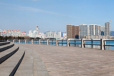 全彩无码：游戏网站侵权风波：版权保护与用户隐私引热议-4