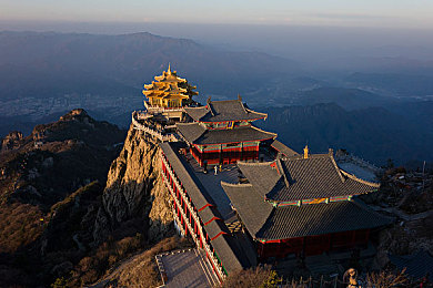 好.色.先.生丅∨：电竞传奇：逆风翻盘，一击必胜的传奇之旅-3