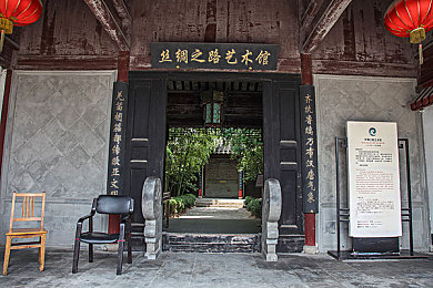 2048新核基地最新消息：核能奇境探险，2048新世界等你解锁-1