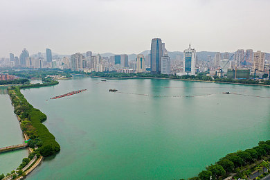 黄色404免费软件：神秘探险解谜之旅，探寻隐藏宝藏的奇幻世界