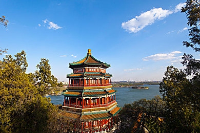 打屁股免费网站www：网络平台监管升级，免费色情网站风波引发社会热议-2