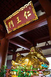 绿巨人福引导4o4：“巨头联手，破解404困境，共筑互联网健康生态，绿巨人福引领行业新风向”