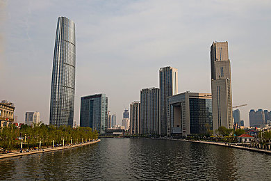 国产人伦偷乱精品：国产游戏伦理争议爆发，人伦偷乱事件引发社会热议，审查力度亟待加强-2