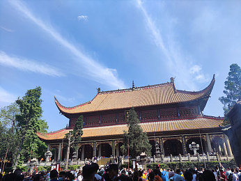 草莓视频黄APP：网络低俗内容传播引发关注，草莓视频APP被封，监管力度再升级