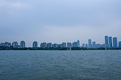 天堂中文最新版网：文学阅读新篇章：天堂中文新版网站引领个性化阅读潮流-1