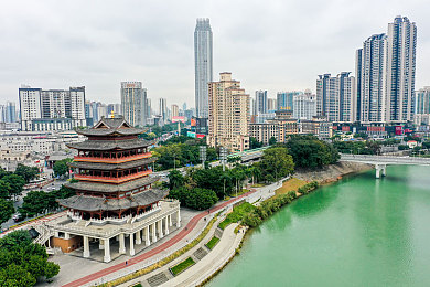 裸体女人与公牛的性行为：神秘仪式：部落禁忌与自然力量之谜-1