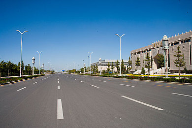 热久久久久：夏日狂欢：炎炎高温中的欢乐奇遇