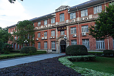 蝴蝶传媒黄：新媒体传播新纪元：蝴蝶传媒引领内容革命，重塑舆论风向标-2