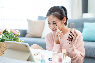 亚洲 日本 韩国 欧美精品：时尚之旅，跨界盛宴，领略东西方风采