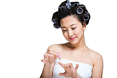 商务旅行中戴绿色帽子的女老板同行：职场风采：绿帽女老板的个性之旅-2