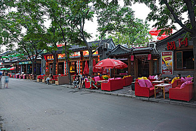 又又又酱游泳馆酒店洛丽塔的价格：夏日洛丽塔风泳池，年轻族群的消暑乐园-2