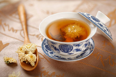 成人丝瓜视频：网络迷雾破，清朗空间守护记-5