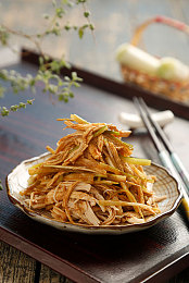 公和淑婷厨房猛烈进评价：美食新秀挑战极限，文艺餐厅魅力绽放-3