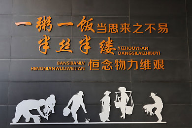黄色链接软件：重拳打击网络毒瘤，警方捣毁多起“黄色链接”软件制售窝点，守护清朗网络空间-2