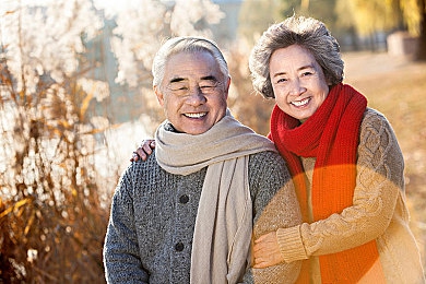 床上剧烈运动：夫妻“床戏”热议，健康风险警示：适度享受，安全为上-4