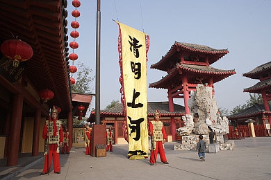 黄片404：奇幻探险之旅：揭开“黄片404”神秘迷雾的宝藏之谜-3