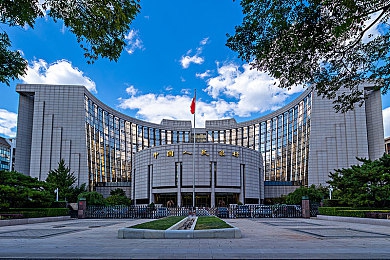 成人视频在线观看：网络时代成人视频兴起：社会文化因素与道德风险探讨-3