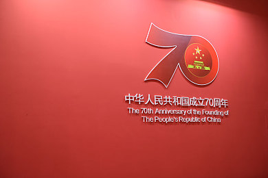国内偷拍久久久：隐秘追踪：隐私守护者的秘密战场-4